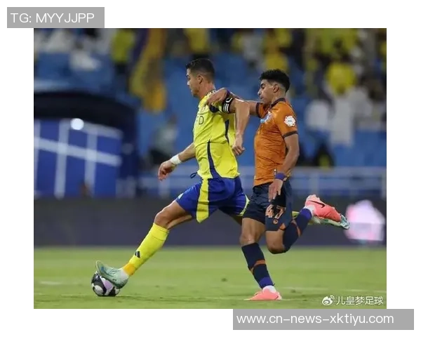 C罗传射助球队获胜社交媒体分享庆祝瞬间展现不懈努力与坚持